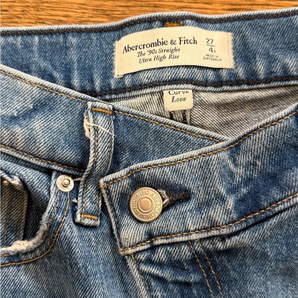 Abercrombie & Fitch High Rise Light Blue Jeans